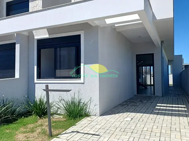 Casa com 180m² 3 quartos e 4 banheiros, à venda, no bairro Campeche em Florianópolis
