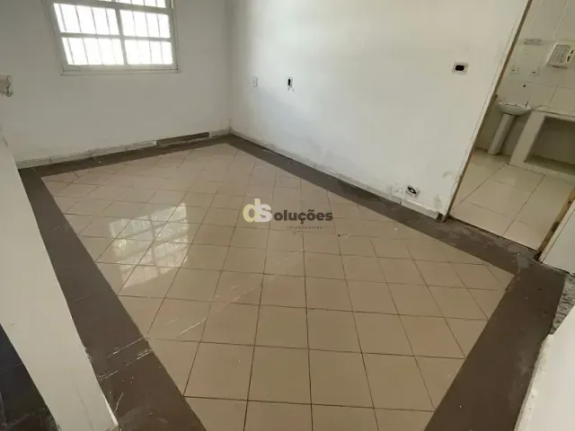 Casa com 680m², à venda, no bairro Boaçava em São Paulo