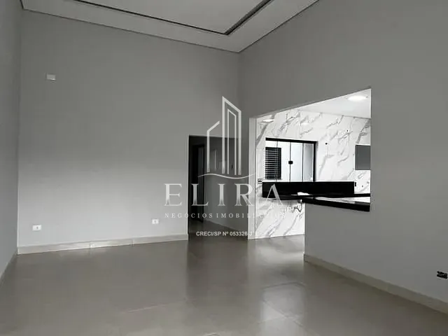 Casa com 250m² 3 quartos e 2 banheiros, à venda, no bairro Jardim dos Manacás em Santa Bárbara D'Oeste