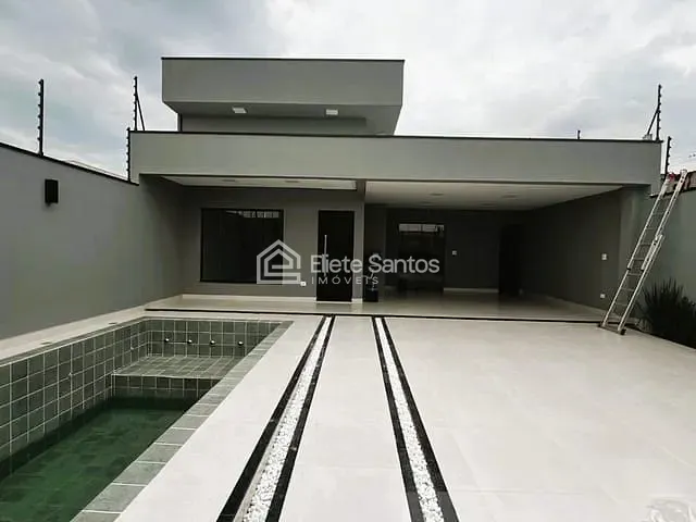 Casa com 250m² 3 quartos e 2 banheiros, à venda, no bairro Jardim dos Manacás em Santa Bárbara D'Oeste