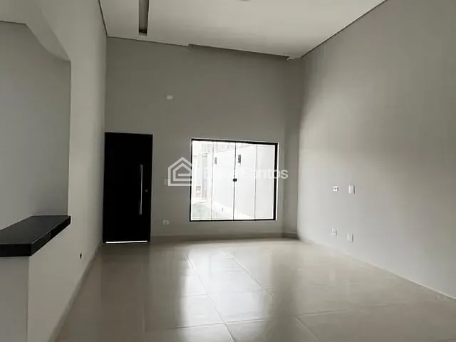 Casa com 250m² 3 quartos e 2 banheiros, à venda, no bairro Jardim dos Manacás em Santa Bárbara D'Oeste