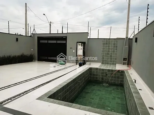 Casa com 250m² 3 quartos e 2 banheiros, à venda, no bairro Jardim dos Manacás em Santa Bárbara D'Oeste