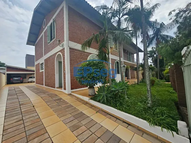 Casa 5 quartos e 5 banheiros, à venda ou para alugar, no bairro Vila Fujita em Londrina