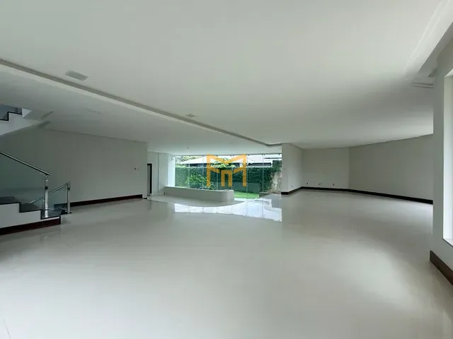 Casa 4 quartos e 7 banheiros, à venda, no bairro Parque Verde em Belém