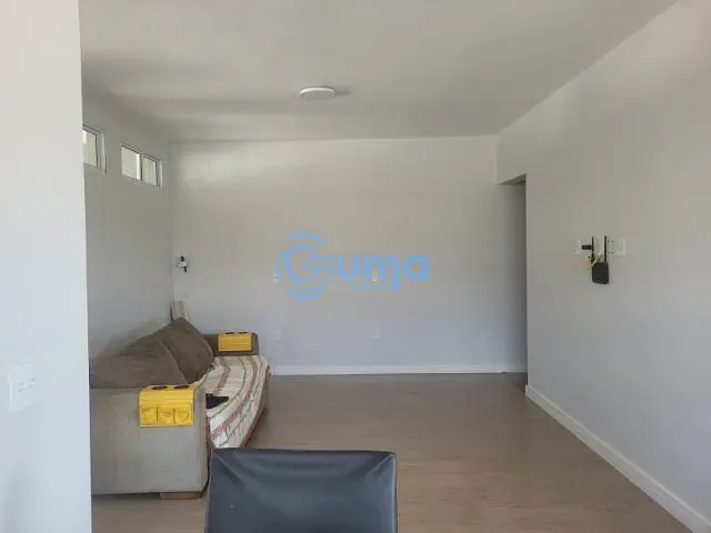Casa com 250m² 3 quartos e 2 banheiros, à venda, no bairro Condomínio Portal da Serra em Bragança Paulista