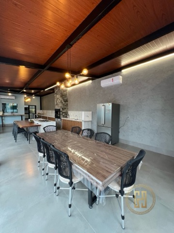 Casa com 326m² 3 quartos e 3 banheiros, à venda, no bairro jardim das orquídeas  em Nova Mutum