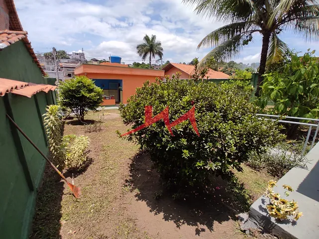 Casa com 525m² 2 quartos e 1 banheiro, à venda, no bairro Laranjal em São Gonçalo