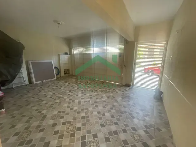 Casa com 200m² 2 quartos e 2 banheiros, para alugar, no bairro Parque dos Bancários em São Paulo