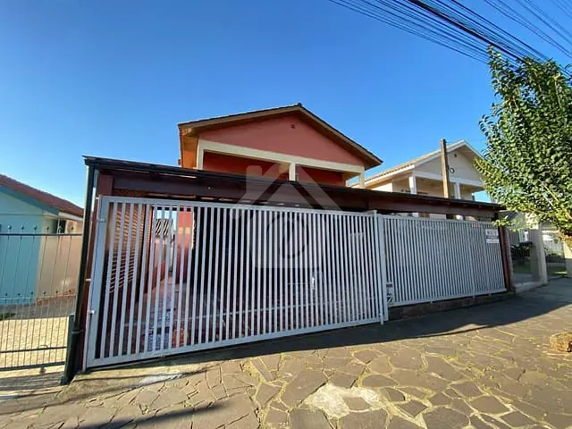 Casa com 140m² 4 quartos e 2 banheiros, à venda, no bairro Alesgut em Teutônia