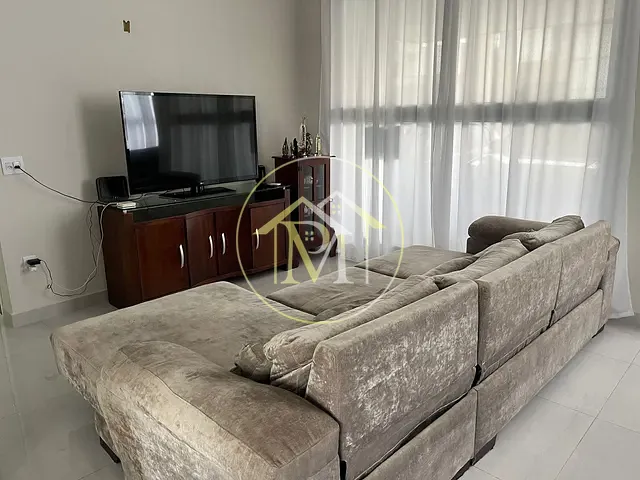 Casa com 300m² 3 quartos e 4 banheiros, à venda ou para alugar, no bairro Aparecidinha em Sorocaba