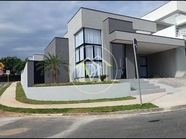 Casa com 300m² 3 quartos e 4 banheiros, à venda ou para alugar, no bairro Aparecidinha em Sorocaba