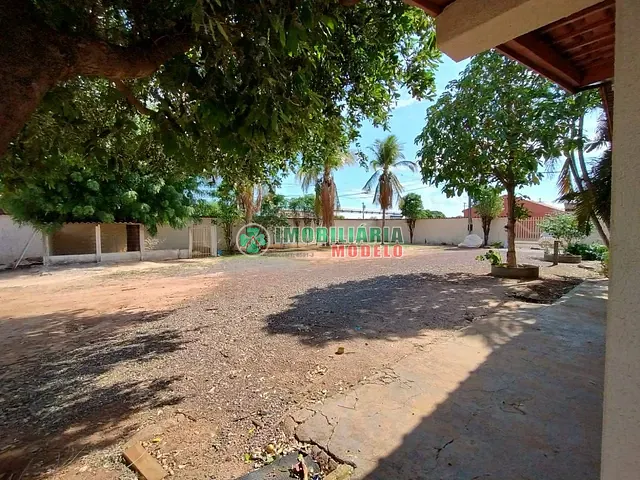 Casa 4 quartos e 3 banheiros, para alugar, no bairro Nova Canarana em Canarana