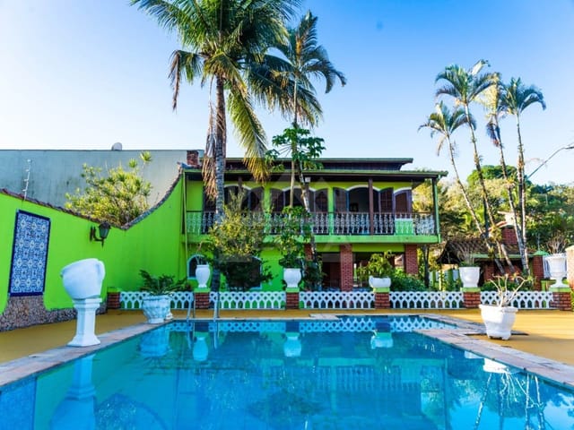 Foto do Casa - Casa à Venda 8 Dormitórios, 3 Suítes, 9 Vagas, 353m², Martim de Sá, Caraguatatuba - SP | Necta Serviços Imobiliários Ltda