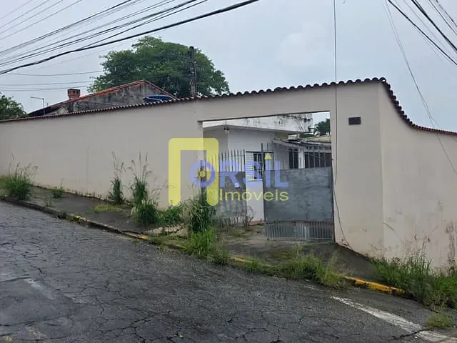Casa com 160m² 2 quartos e 1 banheiro, à venda, no bairro Vila Suissa em Mogi das Cruzes