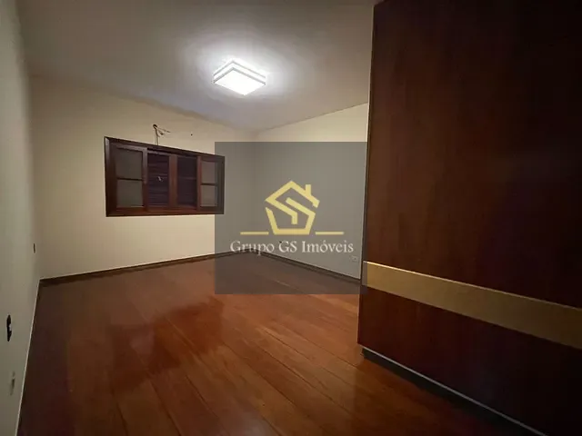 Casa com 1600m² 5 quartos e 5 banheiros, à venda, no bairro Vista Alegre em Vinhedo