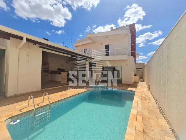 Casa com 308m² 4 quartos e 3 banheiros, à venda, no bairro Residencial Villaggio em Bauru