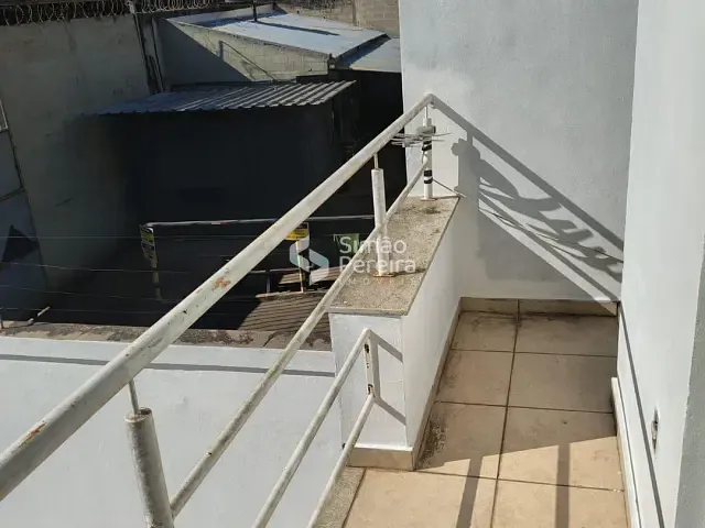 Casa 3 quartos e 2 banheiros, à venda, no bairro São Pedro em Juiz de Fora