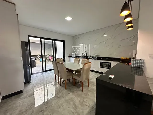 Casa com 125m² 3 quartos e 3 banheiros, à venda, no bairro Cezar de Souza em Mogi das Cruzes