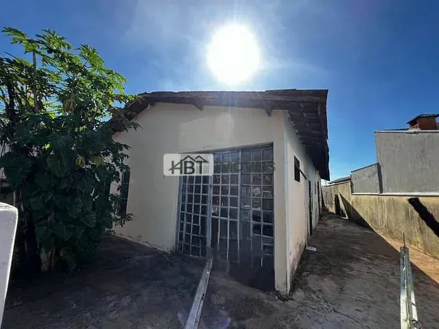 Casa 4 quartos e 2 banheiros, à venda, no bairro Parque São João em Bauru
