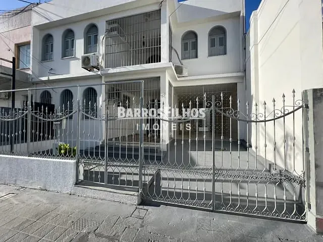 Casa com 40m², para alugar, no bairro Centro em Aracaju