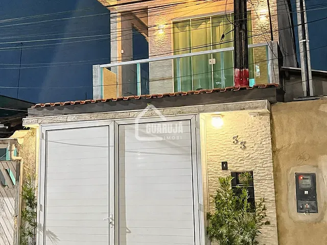 Sobrado 2 quartos e 1 banheiro, à venda, no bairro Morrinhos 2 em Guarujá
