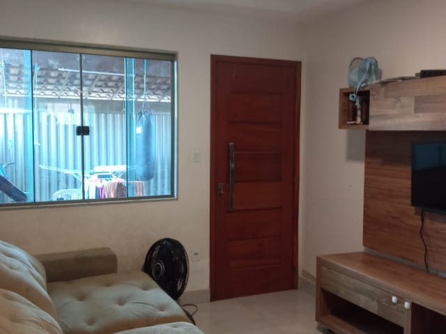 Casa com 150m² 2 quartos e 2 banheiros, à venda, no bairro Parque Tropical em Campos dos Goytacazes
