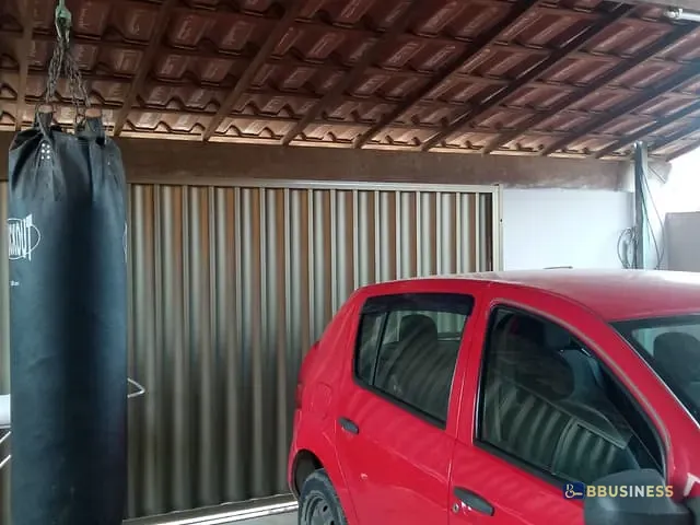 Casa com 150m² 2 quartos e 2 banheiros, à venda, no bairro Parque Tropical em Campos dos Goytacazes