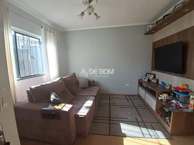 Casa com 220m² 2 quartos e 2 banheiros, à venda, no bairro Loteamento Campo das Aroeiras em Poços de Caldas