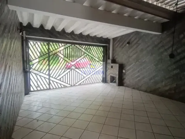 Casa com 125m² 3 quartos e 2 banheiros, para alugar, no bairro Jardim Andrea Demarchi em São Bernardo do Campo