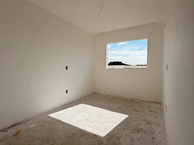 Casa 3 quartos e 2 banheiros, à venda, no bairro Jardim Atlântico em Serra