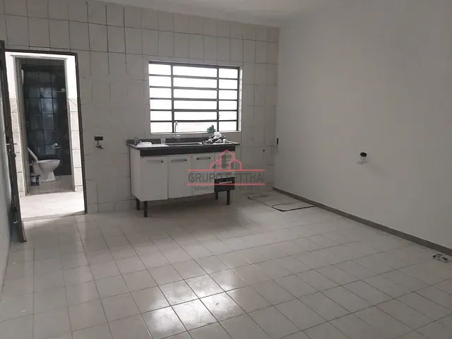 Casa com 300m² 5 quartos e 4 banheiros, à venda, no bairro Parque Viana em Barueri