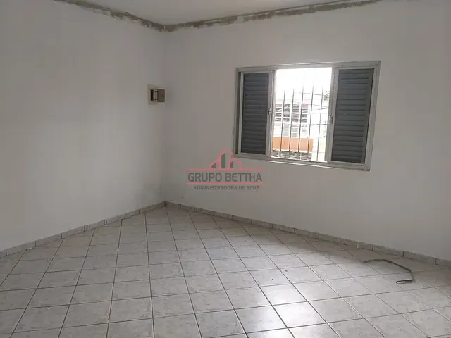 Casa com 300m² 5 quartos e 4 banheiros, à venda, no bairro Parque Viana em Barueri