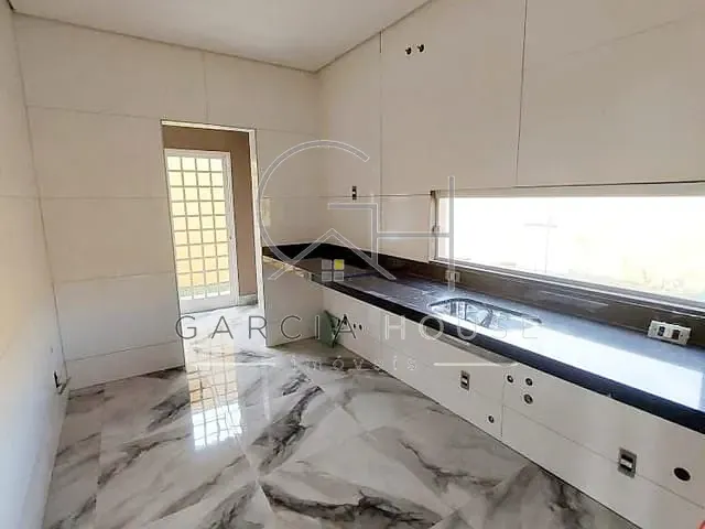 Casa com 250m² 3 quartos e 3 banheiros, à venda, no bairro Jardim Santa Martha em Bonfim Paulista