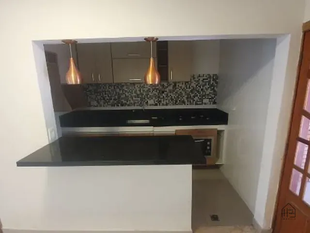 Casa 2 quartos e 2 banheiros, à venda, no bairro Barro Branco em Cotia