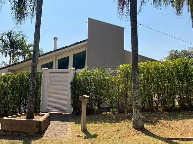 Casa com 650m² 3 quartos e 4 banheiros, à venda, no bairro Núcleo Urbano Parque Ana Helena em Jaguariúna