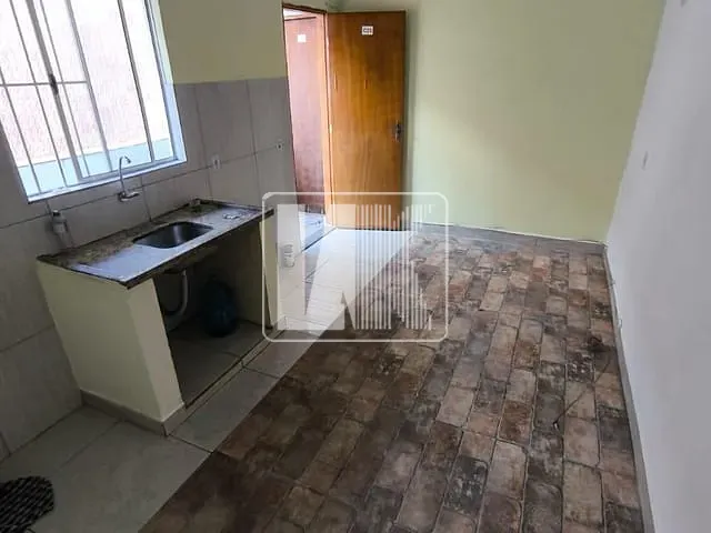 Casa 1 quarto e 1 banheiro, para alugar, no bairro Vila Palmares em Santo André