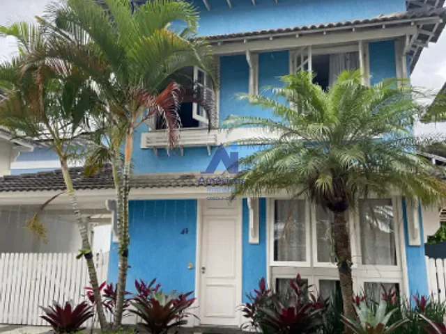 Casa 4 quartos e 4 banheiros, para alugar, no bairro Barra da Tijuca em Rio de Janeiro