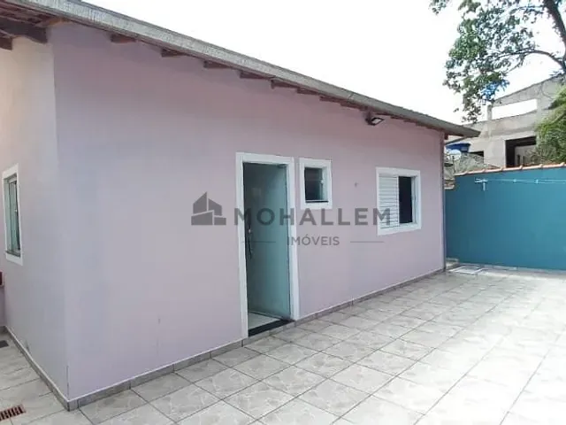 Casa com 218m² 4 quartos e 1 banheiro, à venda ou para alugar, no bairro Centro em Piranguinho