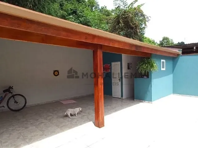 Casa com 218m² 4 quartos e 1 banheiro, à venda ou para alugar, no bairro Centro em Piranguinho