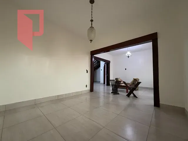 Casa 5 quartos e 4 banheiros, à venda, no bairro Caiçaras em Belo Horizonte