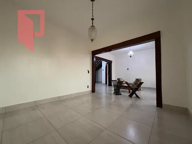 Casa 5 quartos e 4 banheiros, à venda, no bairro Caiçaras em Belo Horizonte