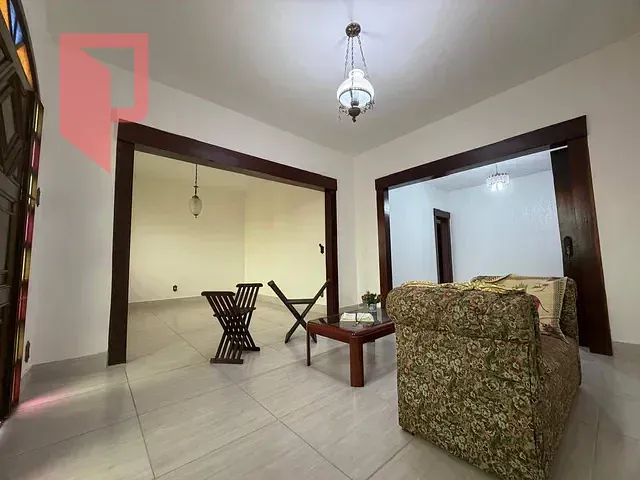 Casa 5 quartos e 4 banheiros, à venda, no bairro Caiçaras em Belo Horizonte