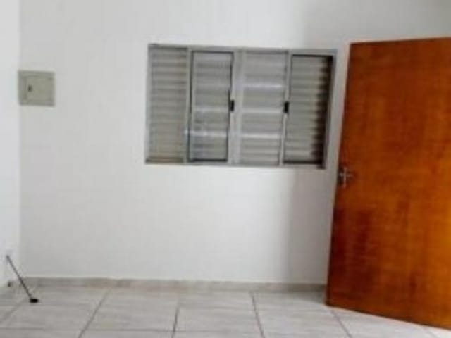 Casa com 117m² 4 quartos e 2 banheiros, à venda, no bairro Jardim Roberto em Osasco