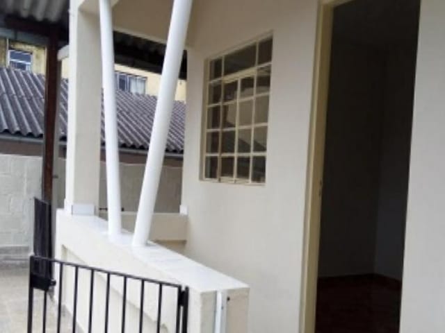 Casa com 117m² 4 quartos e 2 banheiros, à venda, no bairro Jardim Roberto em Osasco