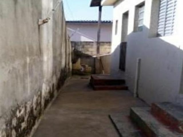 Casa com 117m² 4 quartos e 2 banheiros, à venda, no bairro Jardim Roberto em Osasco