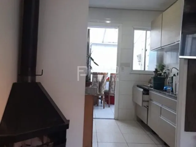 Casa com 57m² 2 quartos e 1 banheiro, à venda, no bairro Padre Reus em Pelotas