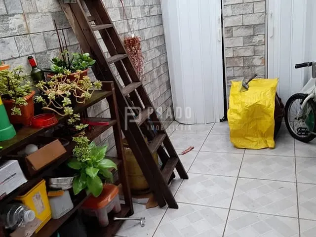 Casa com 57m² 2 quartos e 1 banheiro, à venda, no bairro Padre Reus em Pelotas