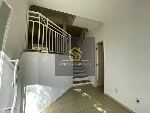 Casa com 384m² 3 quartos e 6 banheiros, à venda, no bairro Loteamento Recanto dos Paturis em Vinhedo