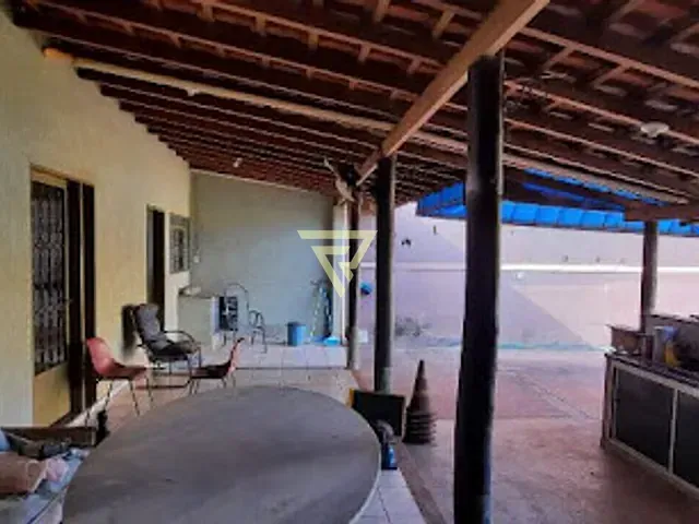 Casa com 250m² 2 quartos e 2 banheiros, à venda, no bairro Parque das Figueiras em Ribeirão Preto