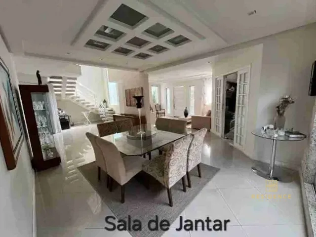 Casa com 532m² 5 quartos e 6 banheiros, à venda, no bairro Jardim Amália em Volta Redonda